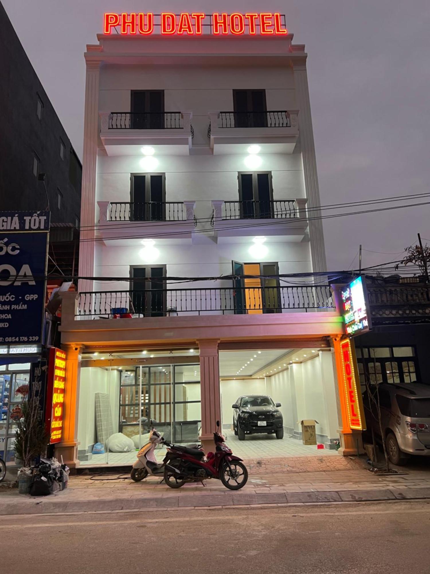 Phu Dat Hotel Dong Van  Exteriör bild